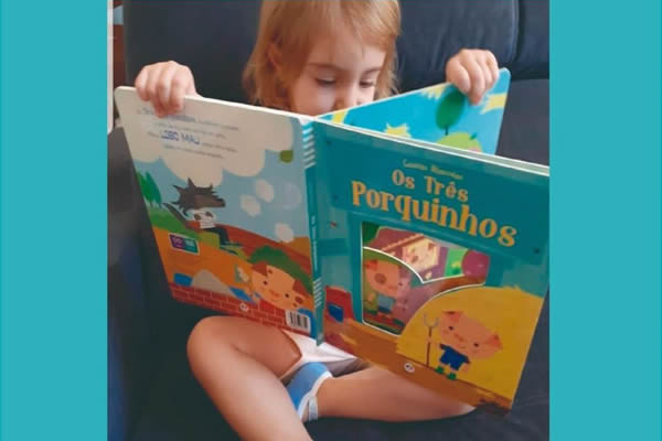 Ler livros e contar histrias - Colgio Le Perini. Educao Infantil e Ensino Fundamental. Indaiatuba, SP