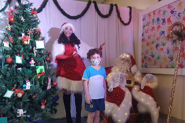 Visita do Papai Noel - Colégio Le Perini. Educação Infantil e Ensino Fundamental. Indaiatuba, SP