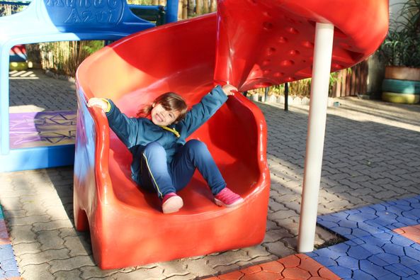 Brincar no parque - Colgio Le Perini. Educao Infantil e Ensino Fundamental. Indaiatuba, SP