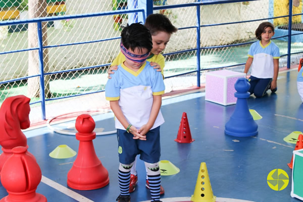 Jogos Cooperativos - Colgio Le Perini. Educao Infantil e Ensino Fundamental. Indaiatuba, SP