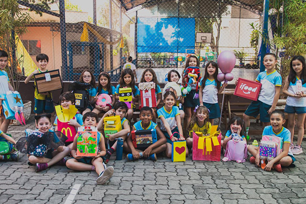 Criatividade e Diverso na Semana das Crianas - Colgio Le Perini. Educao Infantil e Ensino Fundamental. Indaiatuba, SP