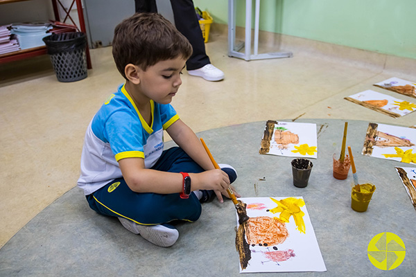 Caf, urucum e aafro - Colgio Le Perini. Educao Infantil e Ensino Fundamental. Indaiatuba, SP