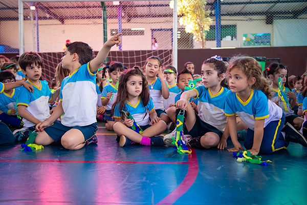 Dia da Independncia - Colgio Le Perini. Educao Infantil e Ensino Fundamental. Indaiatuba, SP
