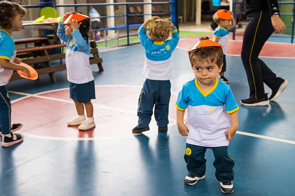 Curso de F�rias - Col�gio Le Perini. Educa��o Infantil e Ensino Fundamental. Indaiatuba, SP