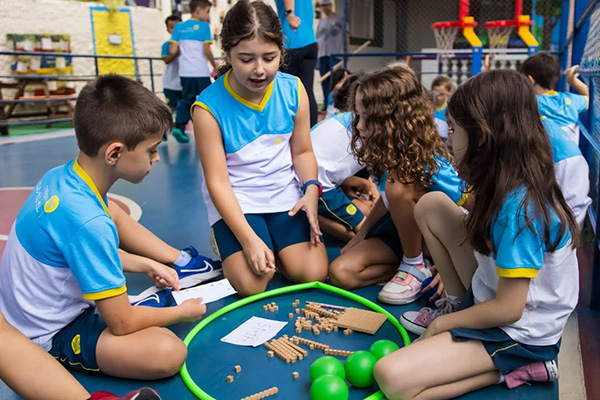 Desafios da Adi��o - Col�gio Le Perini. Educa��o Infantil e Ensino Fundamental. Indaiatuba, SP
