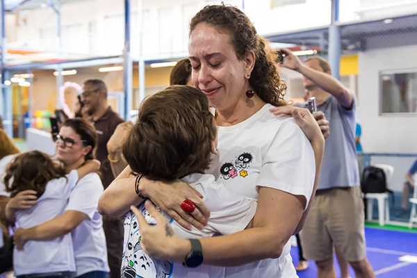 Dia das M�es - Col�gio Le Perini. Educa��o Infantil e Ensino Fundamental. Indaiatuba, SP