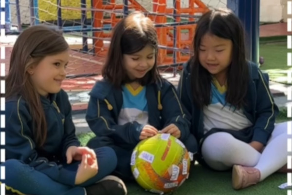 Leitura divertida! - Colgio Le Perini. Educao Infantil e Ensino Fundamental. Indaiatuba, SP