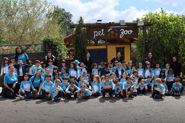 Aventura no Pet Zoo - Col�gio Le Perini. Educa��o Infantil e Ensino Fundamental. Indaiatuba, SP