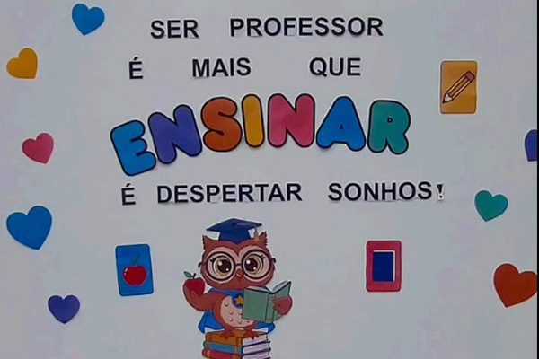 Decorada com muito carinho - Colgio Le Perini. Educao Infantil e Ensino Fundamental. Indaiatuba, SP