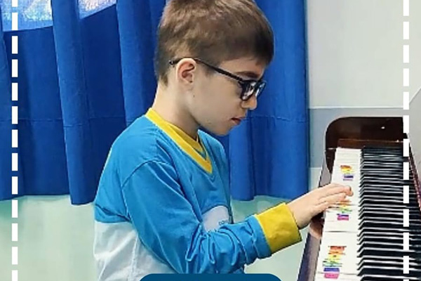 Dia da Msica - Colgio Le Perini. Educao Infantil e Ensino Fundamental. Indaiatuba, SP