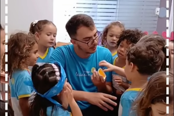 Aula interativa sobre opostos - Col�gio Le Perini. Educa��o Infantil e Ensino Fundamental. Indaiatuba, SP