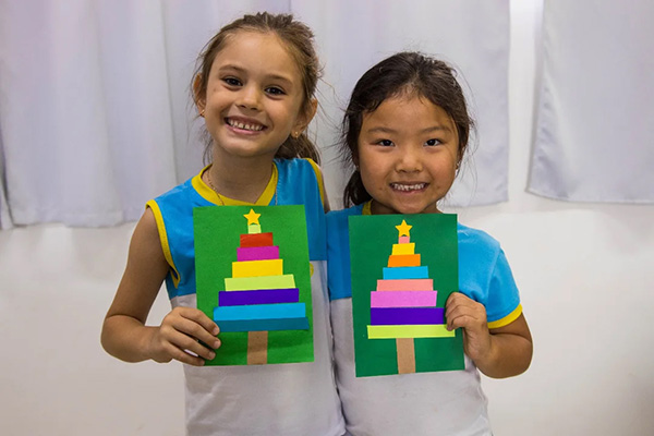 Cart�es de Natal - Col�gio Le Perini. Educa��o Infantil e Ensino Fundamental. Indaiatuba, SP