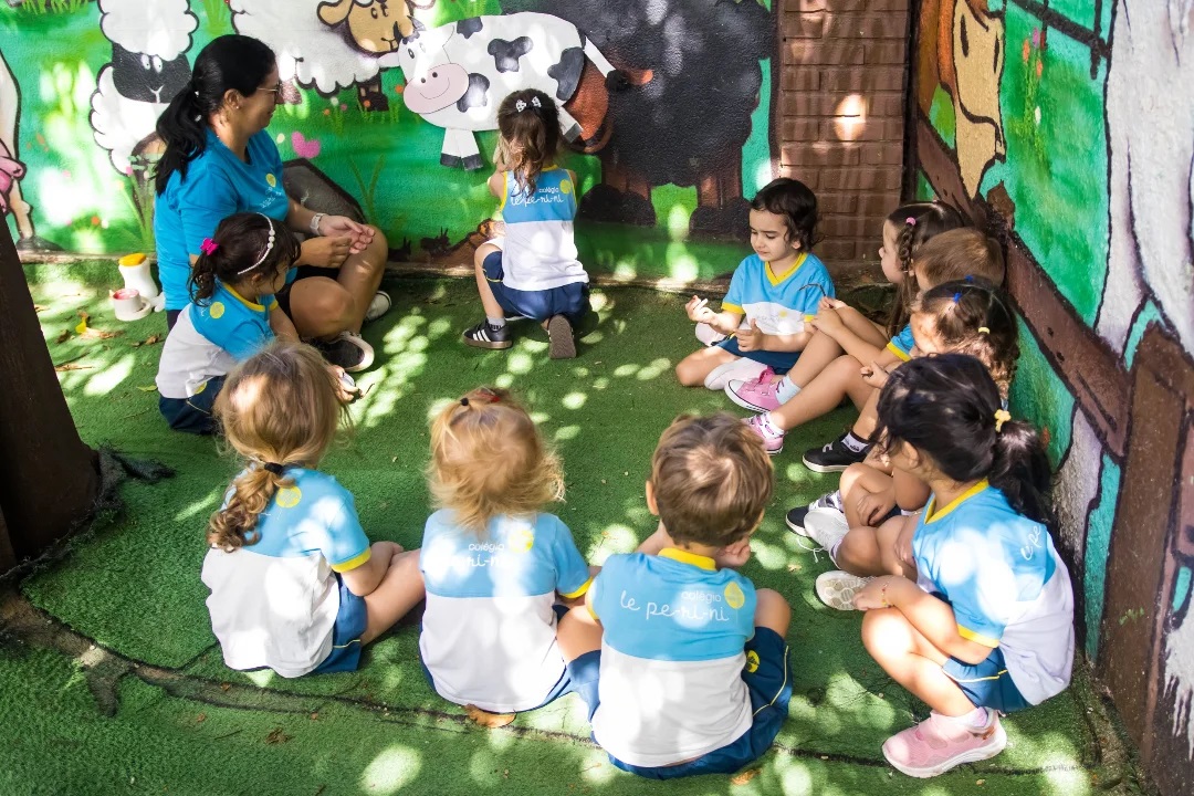 A Vaca Fot�grafa - Col�gio Le Perini. Educa��o Infantil e Ensino Fundamental. Indaiatuba, SP
